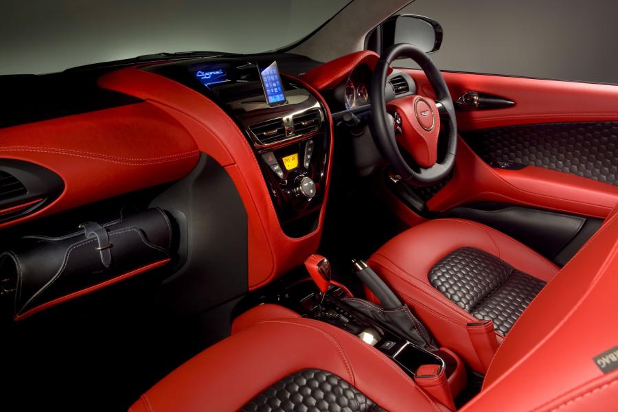 Интерьер Aston Martin Cygnet Concept 2009 года  (фото 7 из 13)